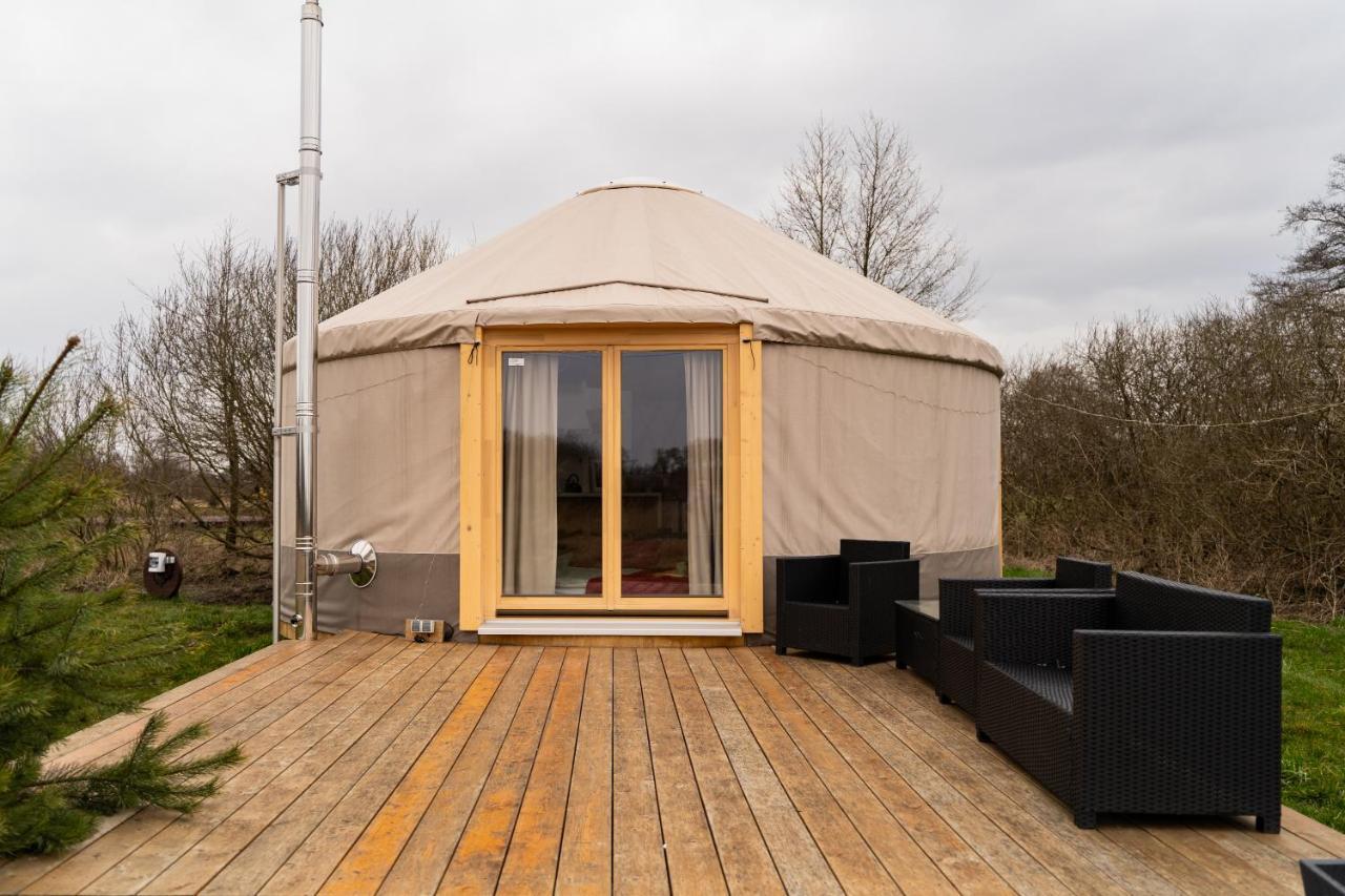 Hotel Jurty Glamping Gostynin Exteriér fotografie