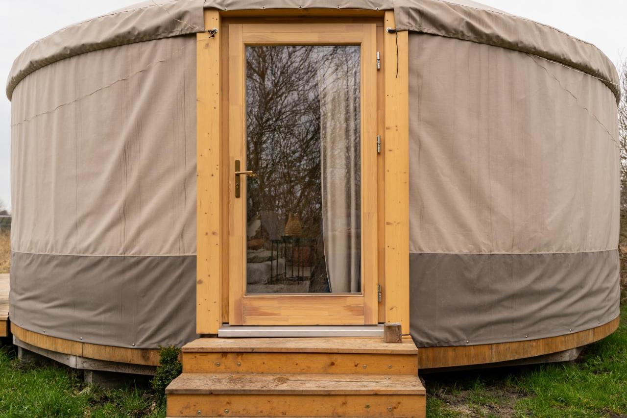 Hotel Jurty Glamping Gostynin Exteriér fotografie