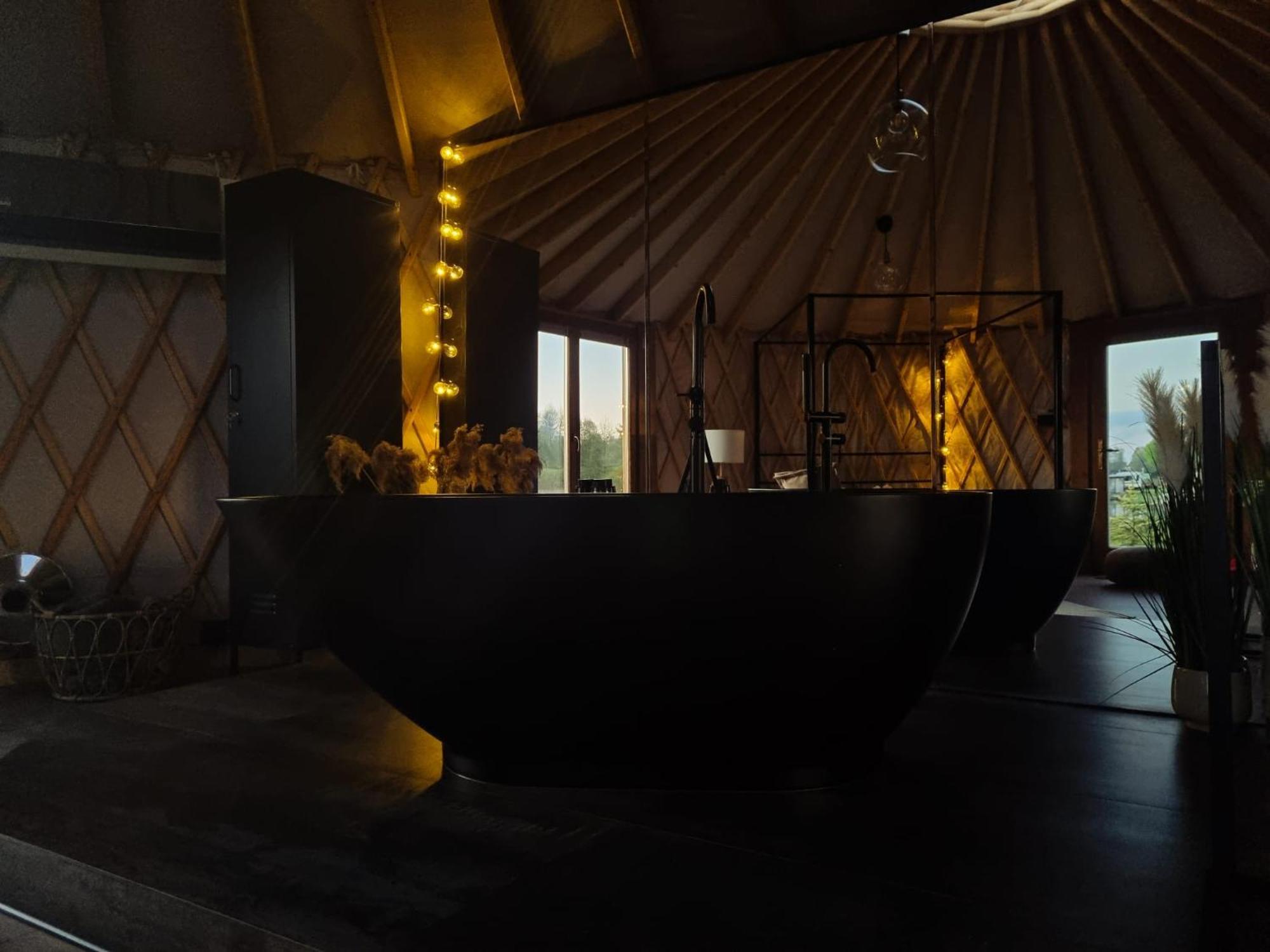 Hotel Jurty Glamping Gostynin Exteriér fotografie