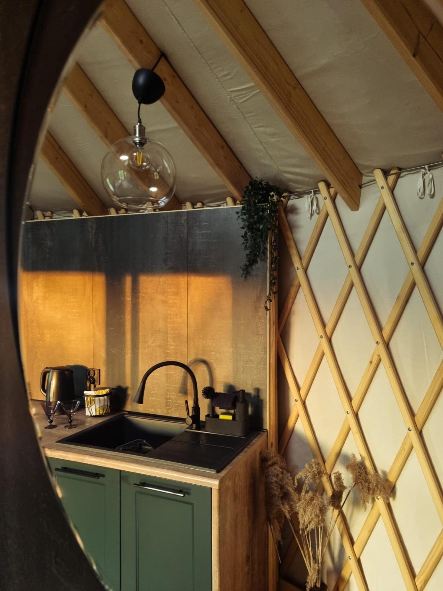 Hotel Jurty Glamping Gostynin Exteriér fotografie